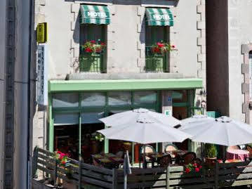 Logis Hotel Le Relais Des Remparts Allanche Exterior foto